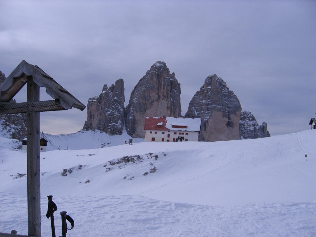 Hotel D'La Varda Di Topran D'Agata Paolo &C Sas بادولا المظهر الخارجي الصورة